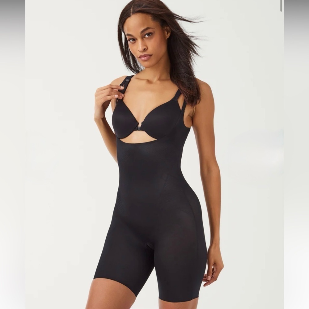 SPANXshape™ Invisible Open-Bust Mid-Thigh SPANX Bodysuit size xl like-new